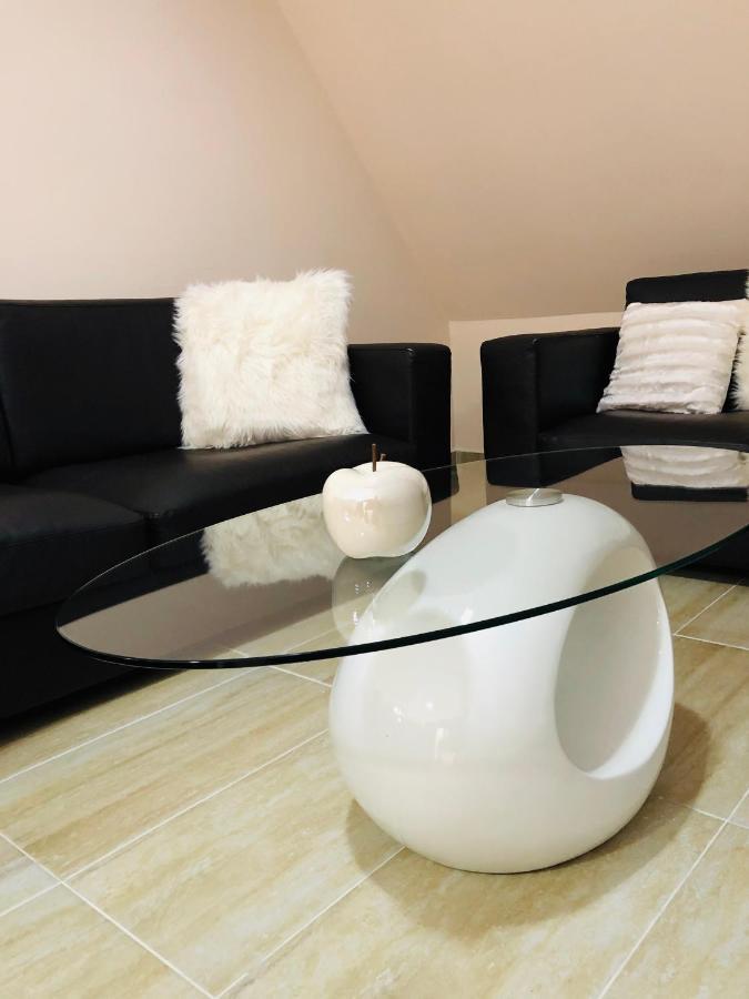 Noblesse Hause 호텔 감메르팅엔 외부 사진