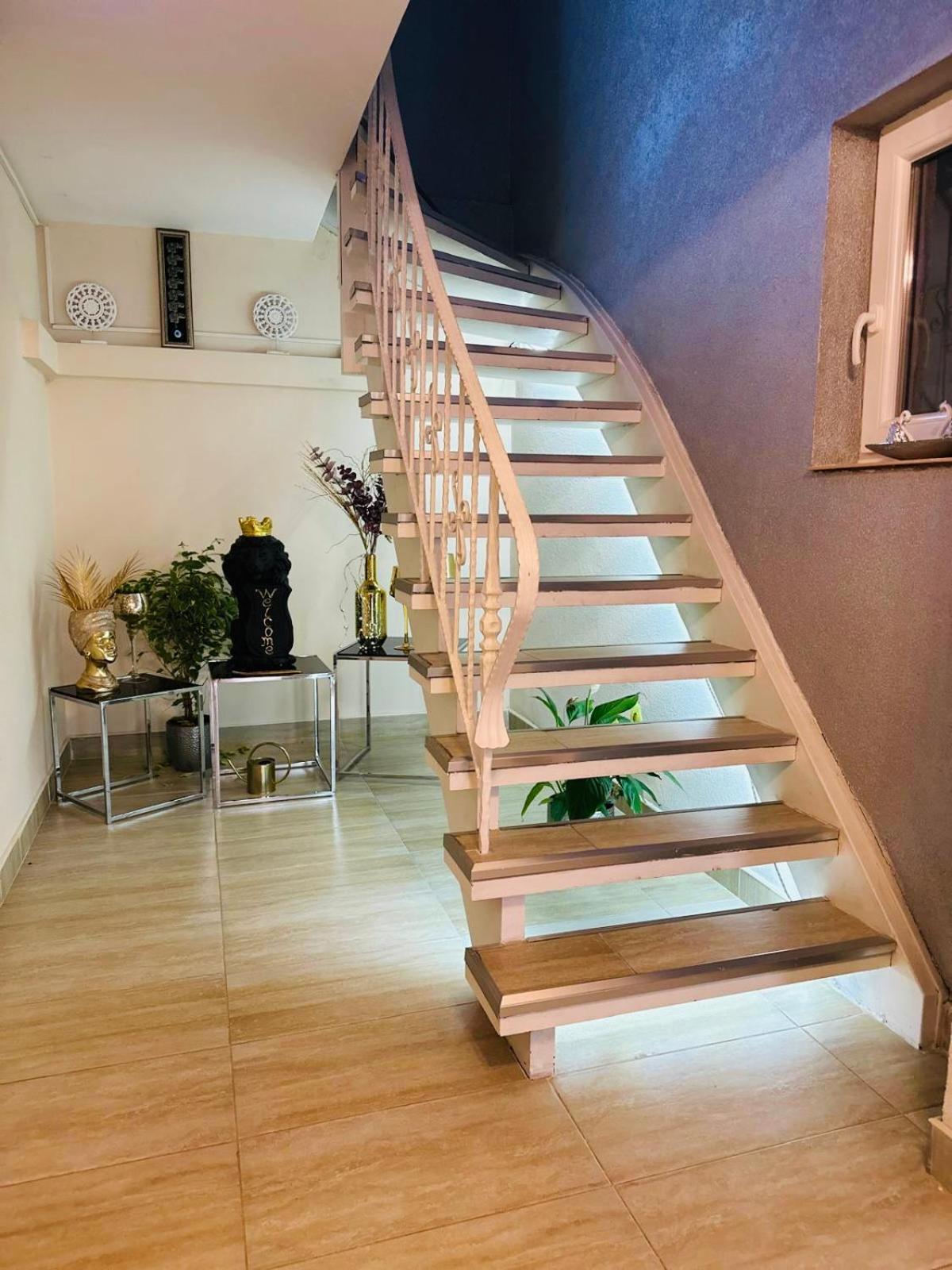Noblesse Hause 호텔 감메르팅엔 외부 사진